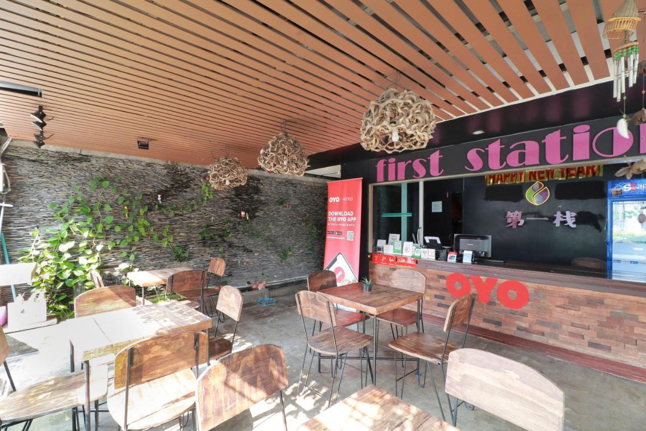 Oyo 768 First Station Hotel Chiang Mai Exterior foto