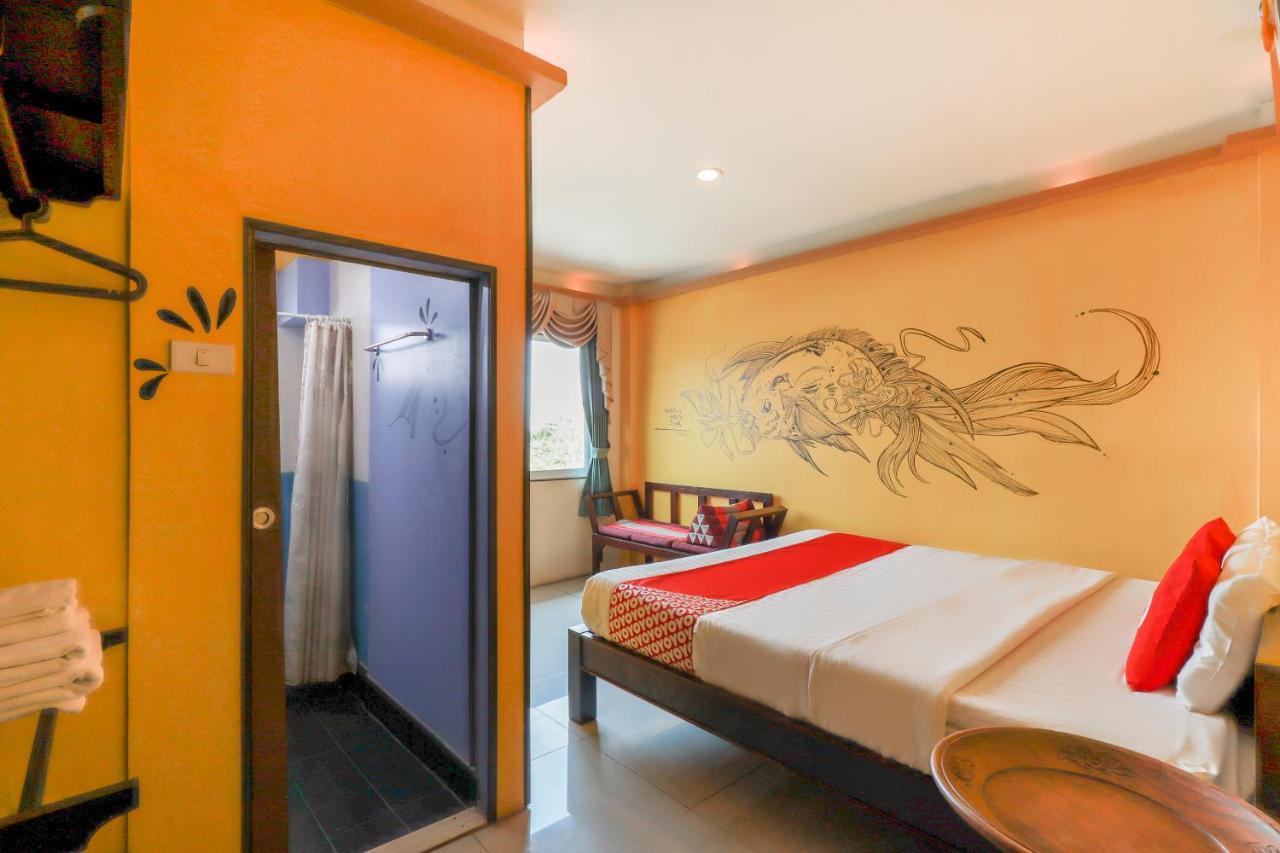 Oyo 768 First Station Hotel Chiang Mai Exterior foto